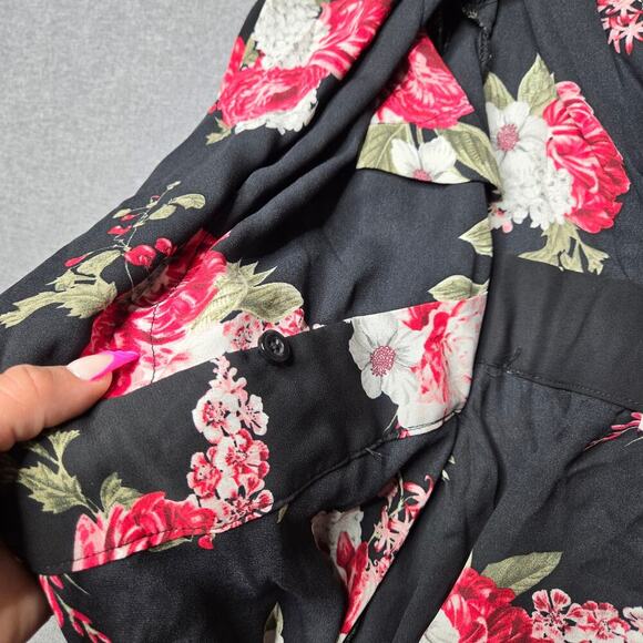 Torrid Black Floral Hi-Lo Tie Front Blouse Size: 1 - Picture 5 of 6